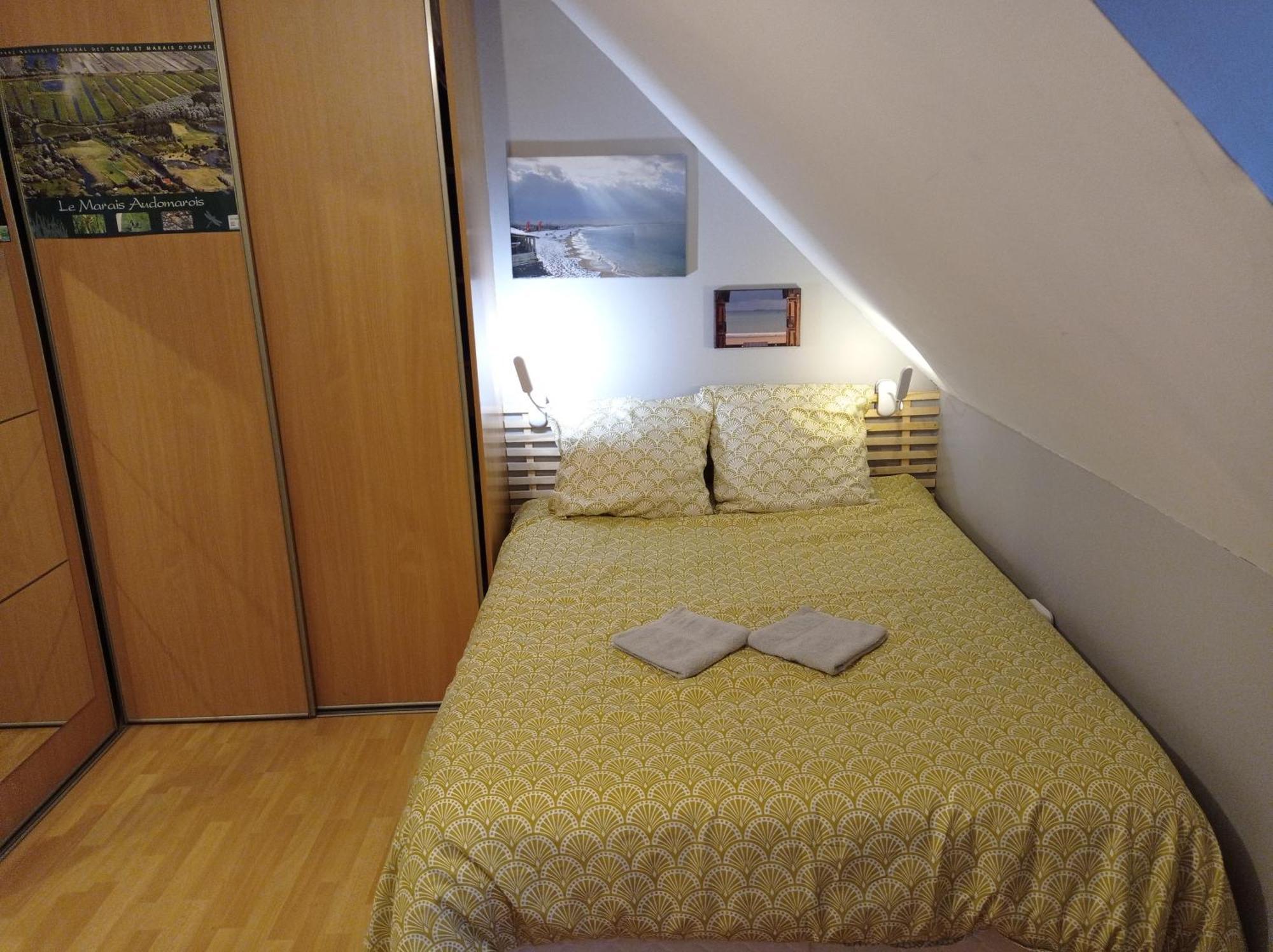 Chambres d'Hôtes Les Mésanges Saint-Martin-Lez-Tatinghem Esterno foto